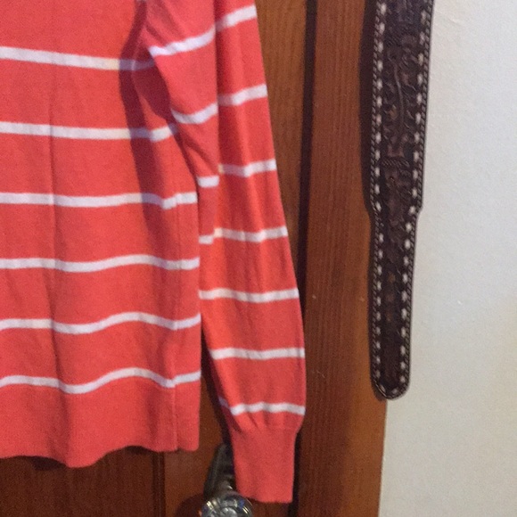 womens M old navy long sleeve - Picture 4 of 4